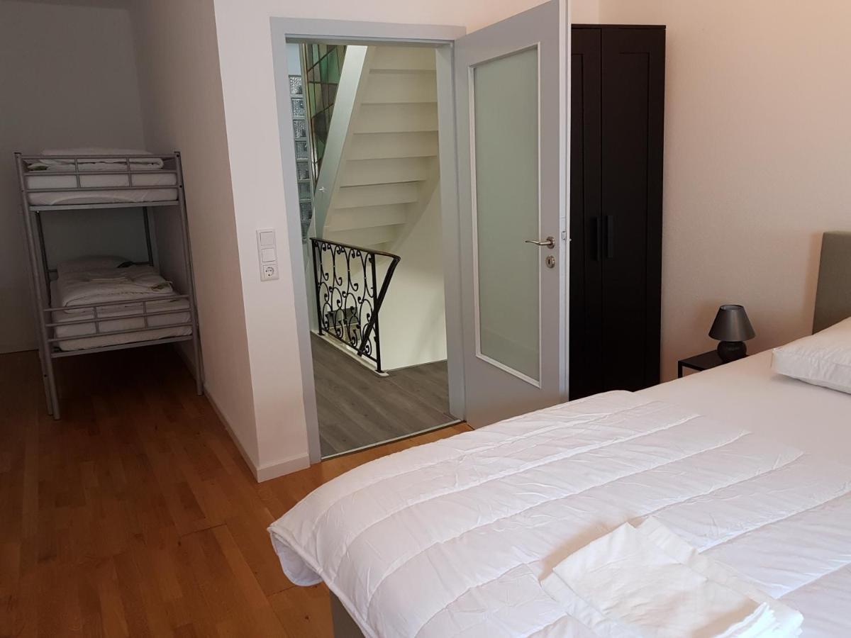 Haus Alte Metzgerei - Im Herzen Der Altstadt Целль-ан-дер-Мозель Экстерьер фото